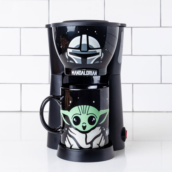 Star Wars The Mandalorian Coffee Maker Set - Uncanny Brands