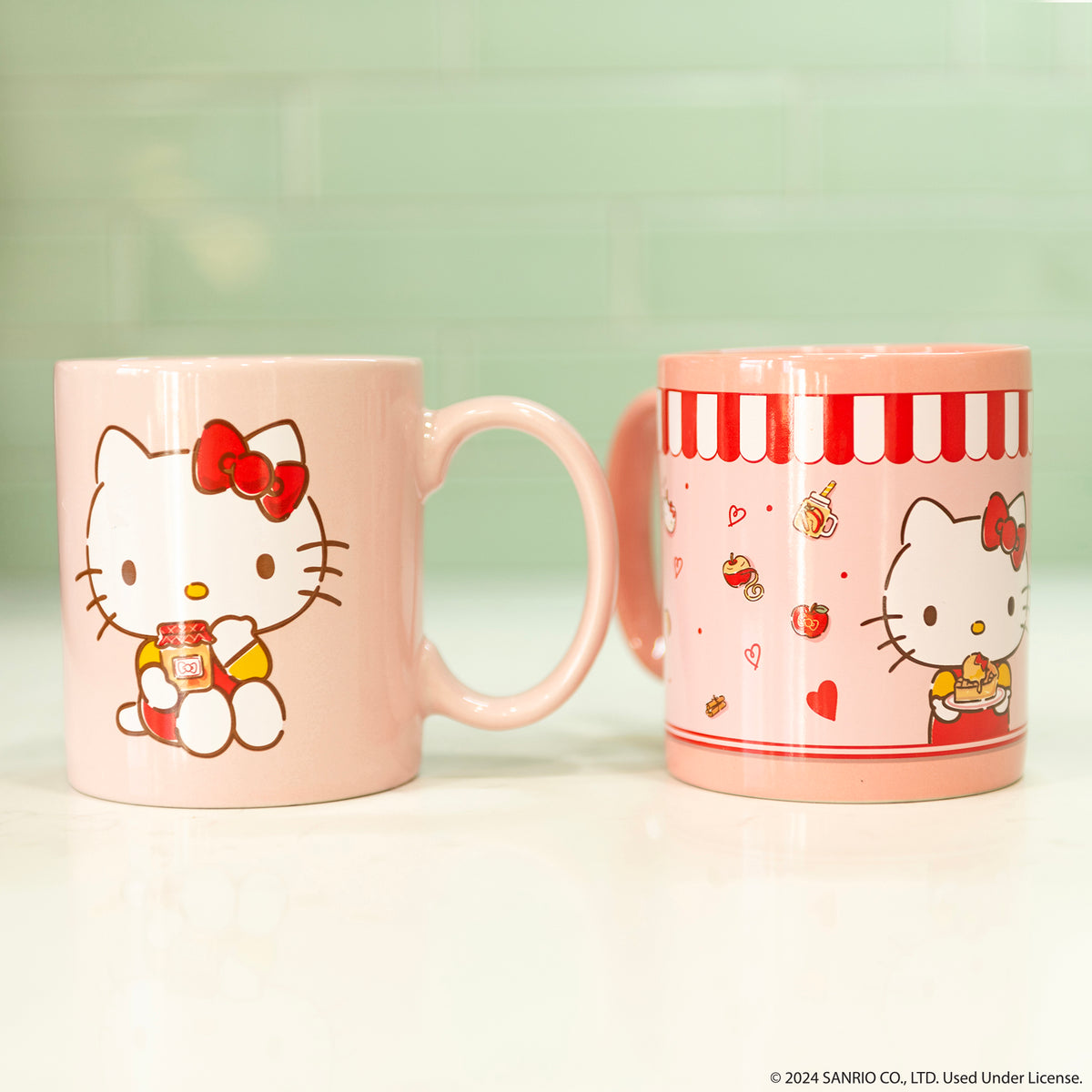 Hello Kitty Single Cup Coffee Maker Gift Set with 2 Mugs