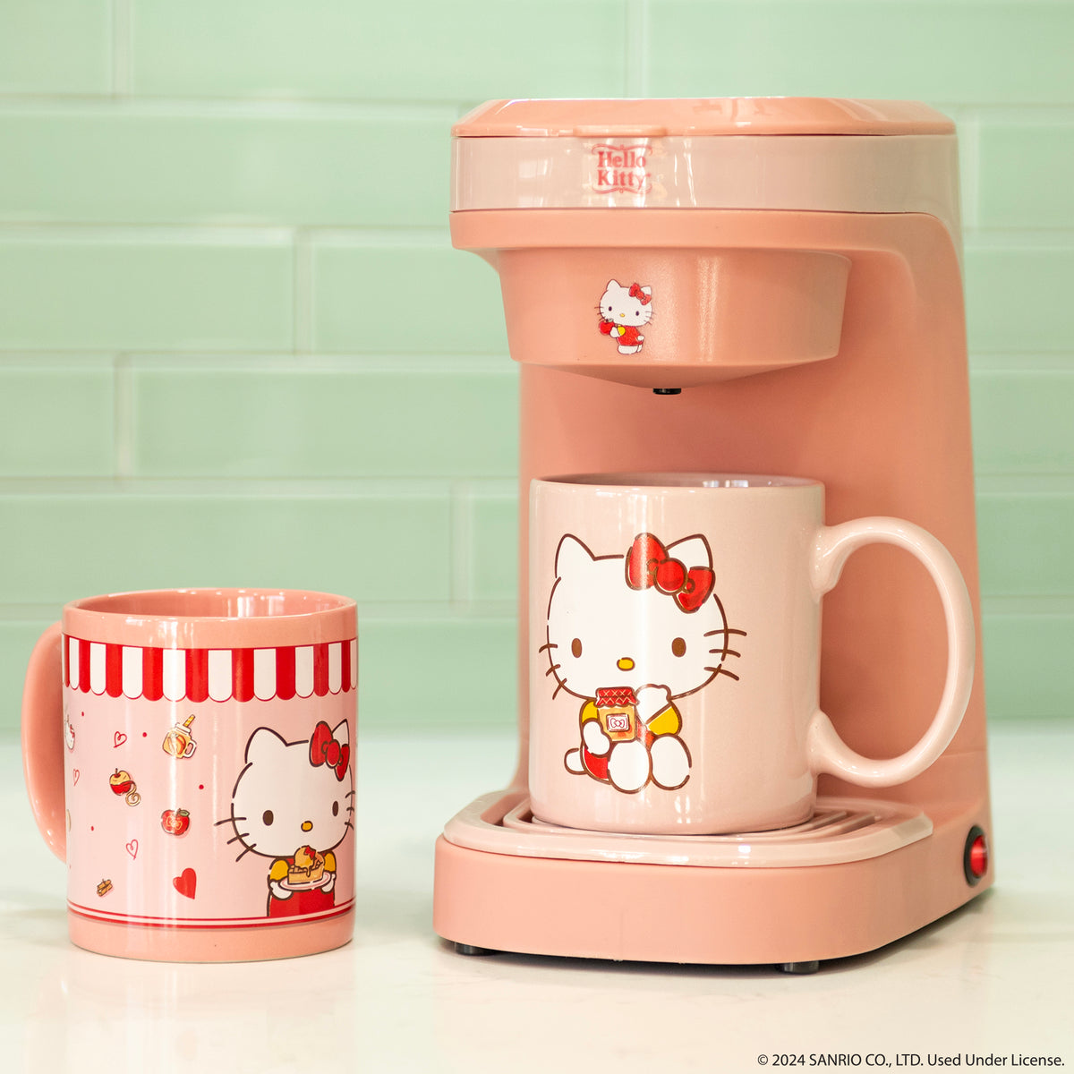 Konix Hello Kitty Mug 3D - Tasse en céramique - 320 ml - Motif Daruma - Rose Konix Hello Kitty Mug 3D - Tasse en céramique - 320 ml - Motif Daruma - Rose