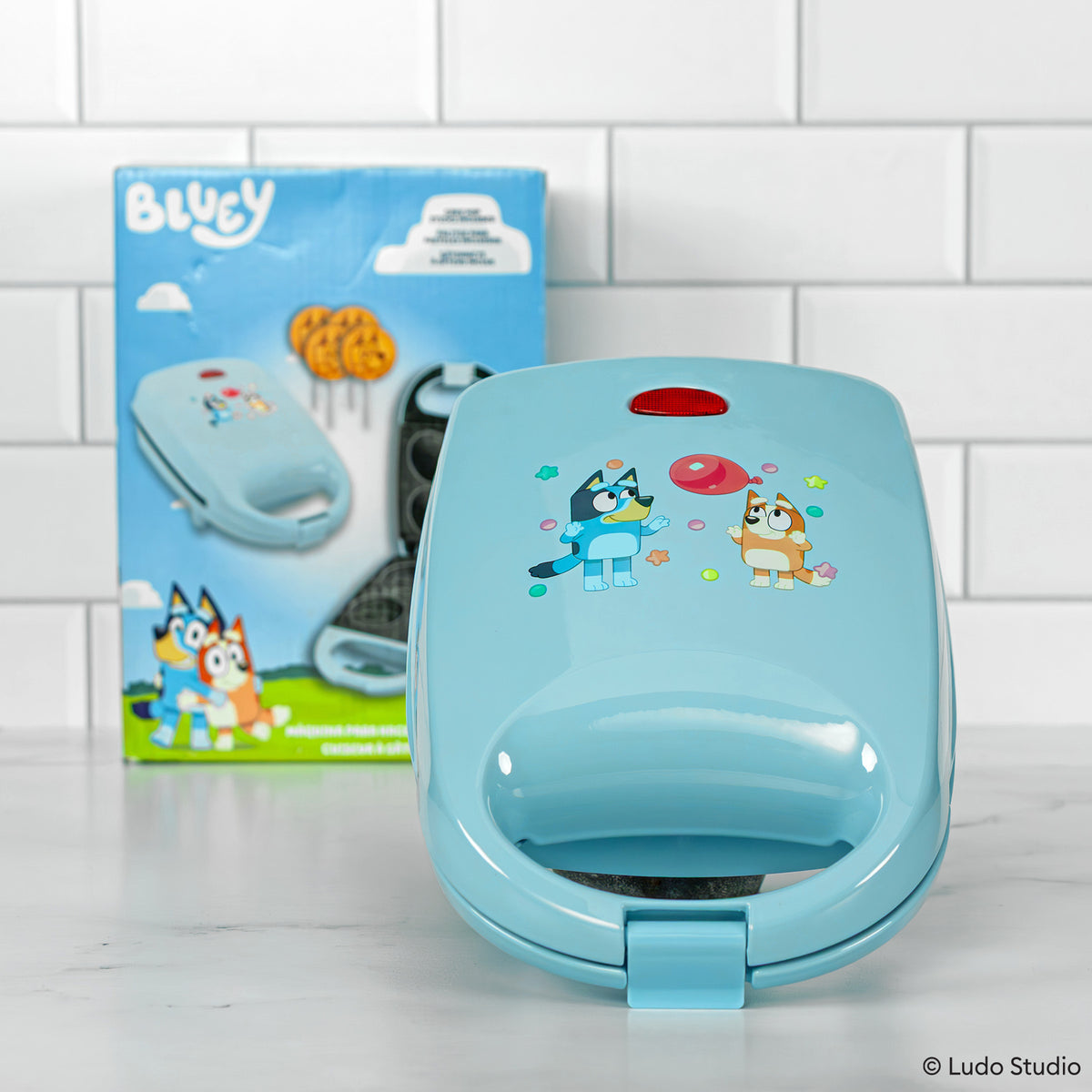 Bluey Cake Pop Maker