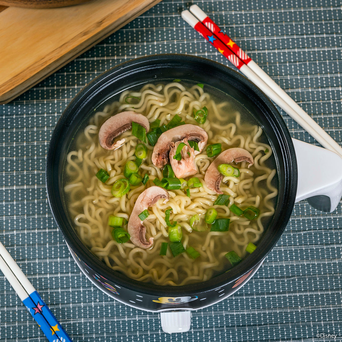 Disney Mickey Mouse Hot Pot with Ramen Bowls