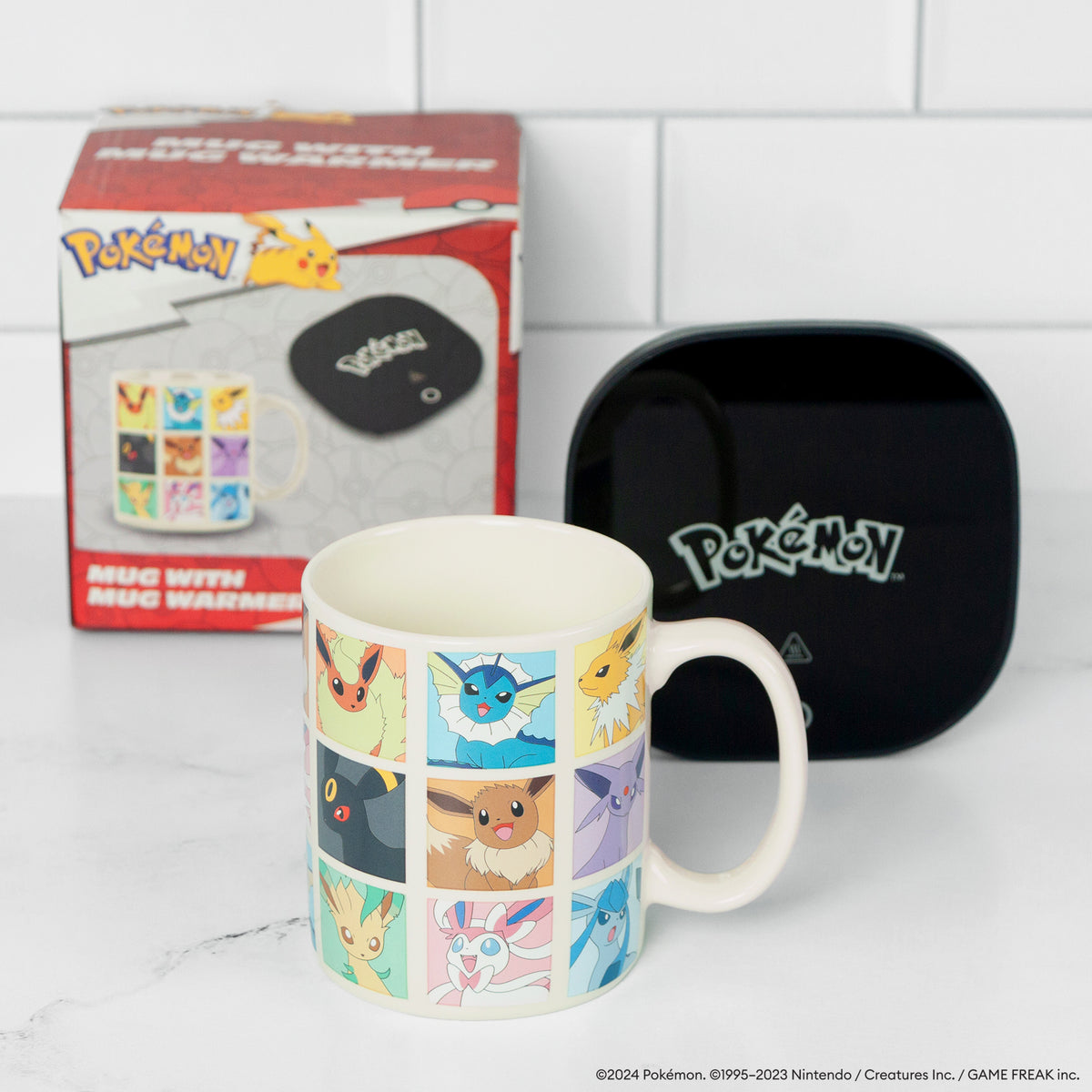 Pokémon Eevee Comic 12ozMug Warmer Set