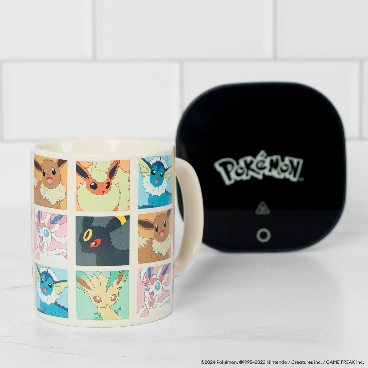 Pokémon Eevee Comic 12ozMug Warmer Set