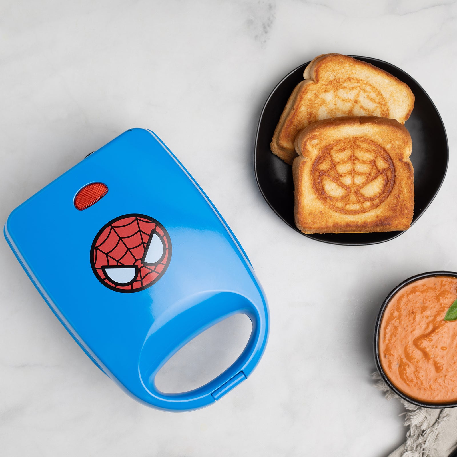 Uncanny Brands Pokémon Poké Ball Single Grilled Cheese Sandwich