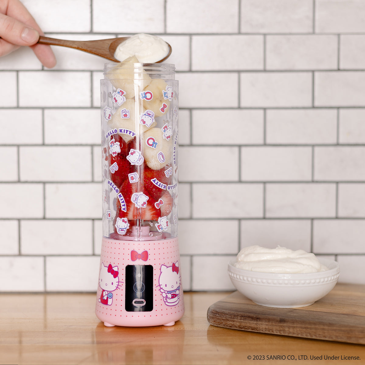 Hello Kitty USB-Rechargeable Portable Blender
