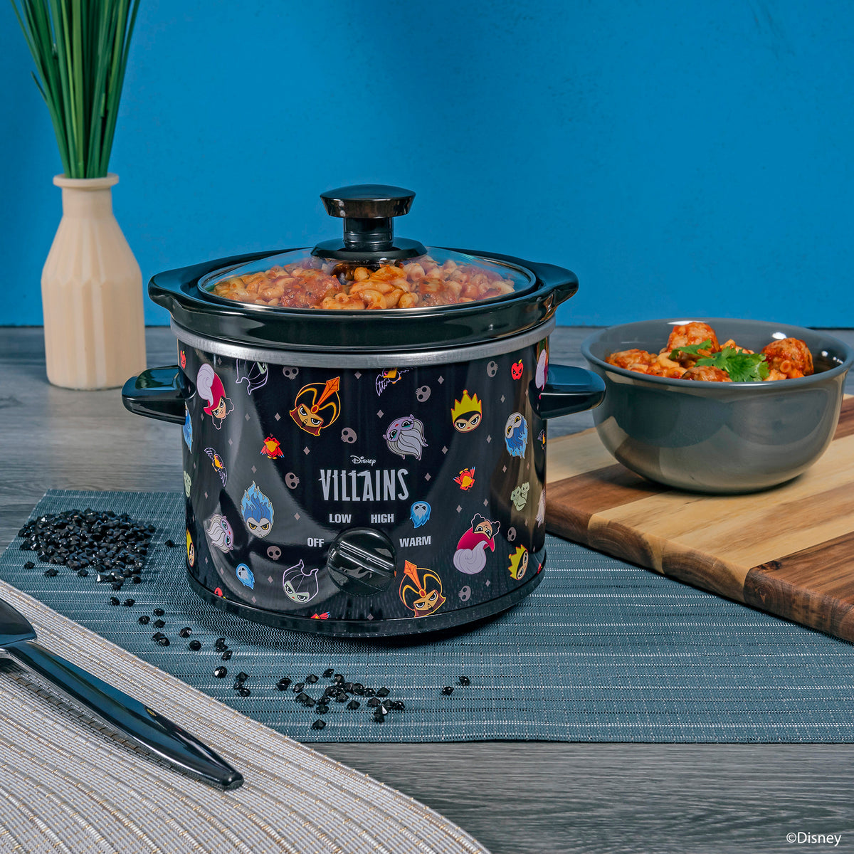 Disney Villains 2-Qt Slow Cooker