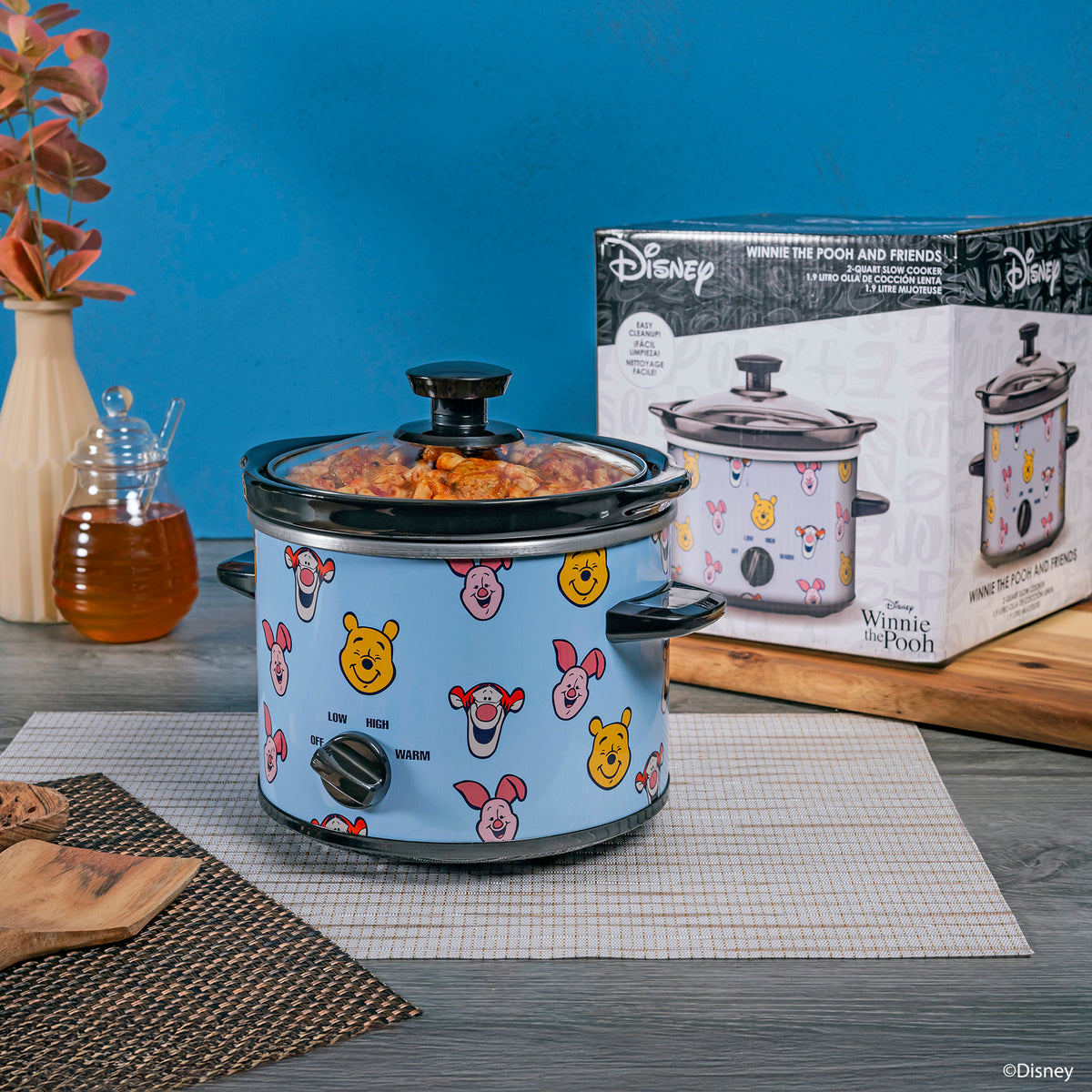 Disney Winnie the Pooh and Friends 2-Qt Slow Cooker