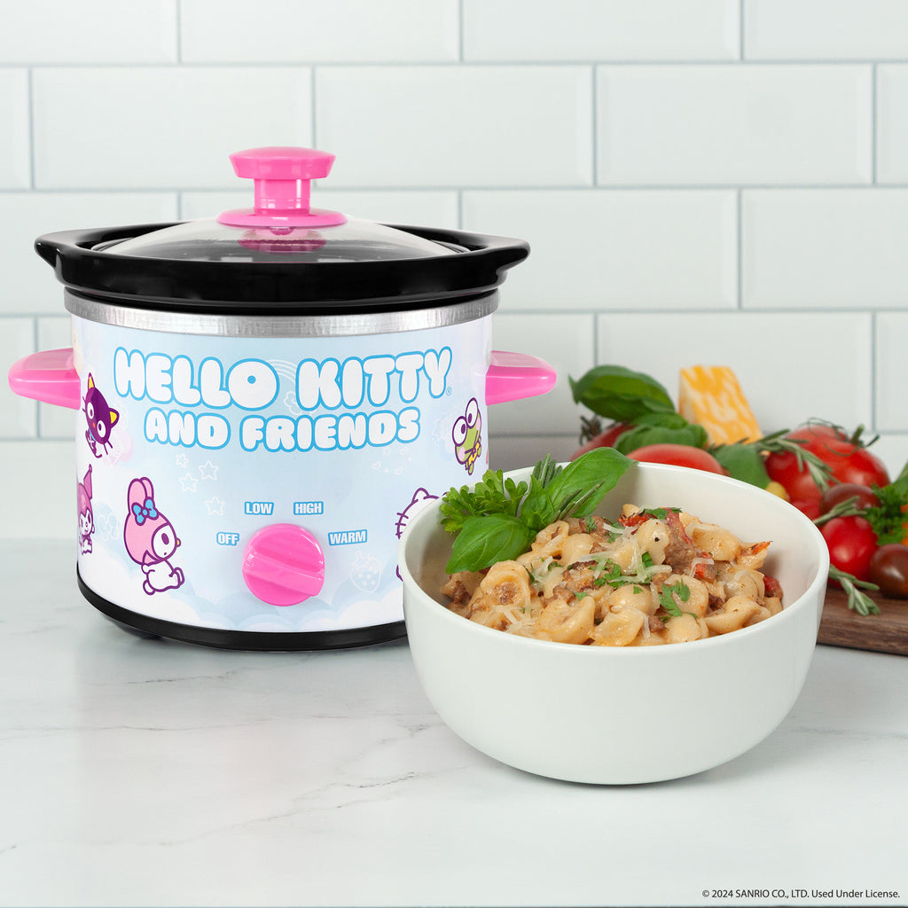 Hello Kitty and Friends 2-Qt Slow Cooker - Uncanny Brands