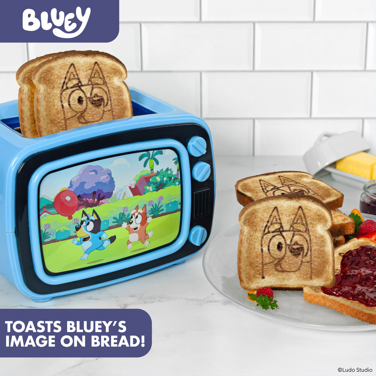 Bluey Retro Light Up TV Toaster