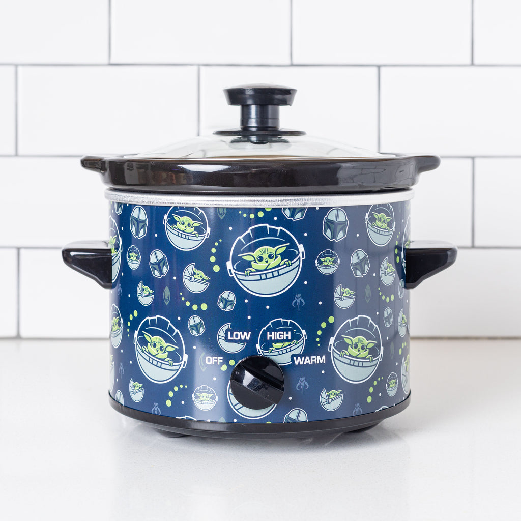 Uncanny Brands Star Wars 2QT Slow Cooker – Uncanny Brands Wholesale