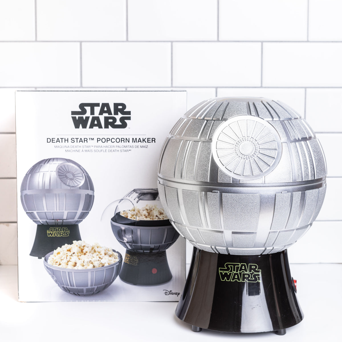 How to clean a popcorn maker?