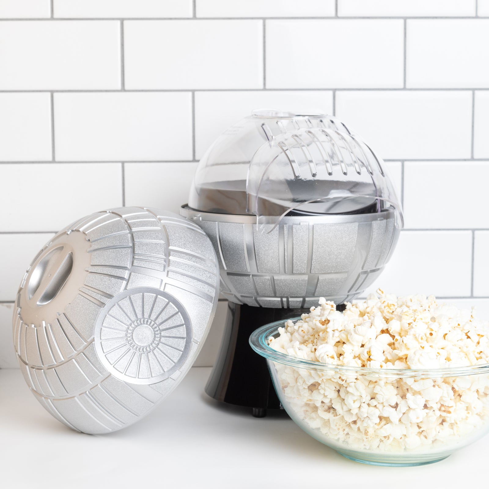  Uncanny Brands Star Wars R2D2 Popcorn Maker- Fully Operational  Droid Kitchen Appliance: Home & Kitchen