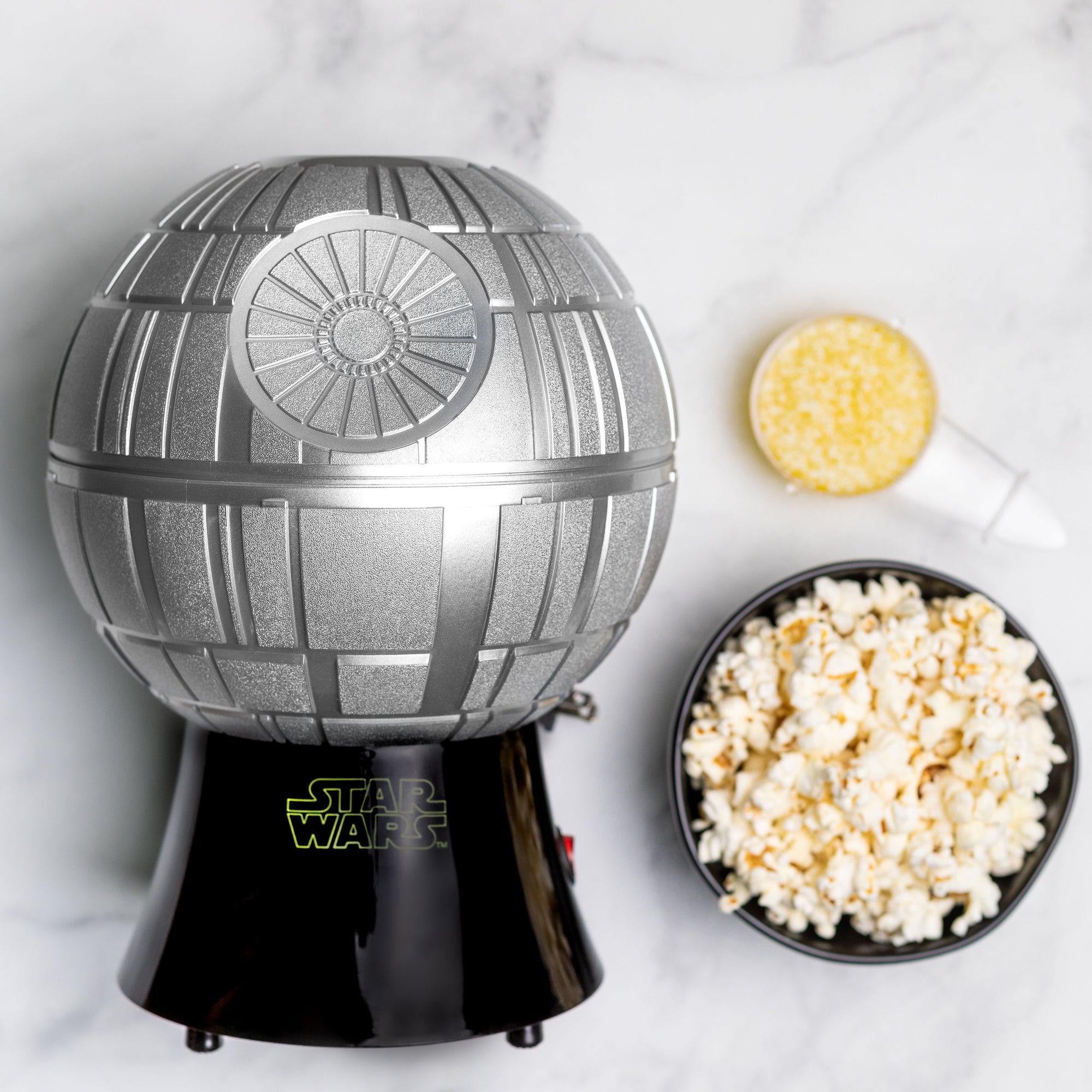 Uncanny Brands Star Wars R2D2 Popcorn Maker- Fully, 46% OFF