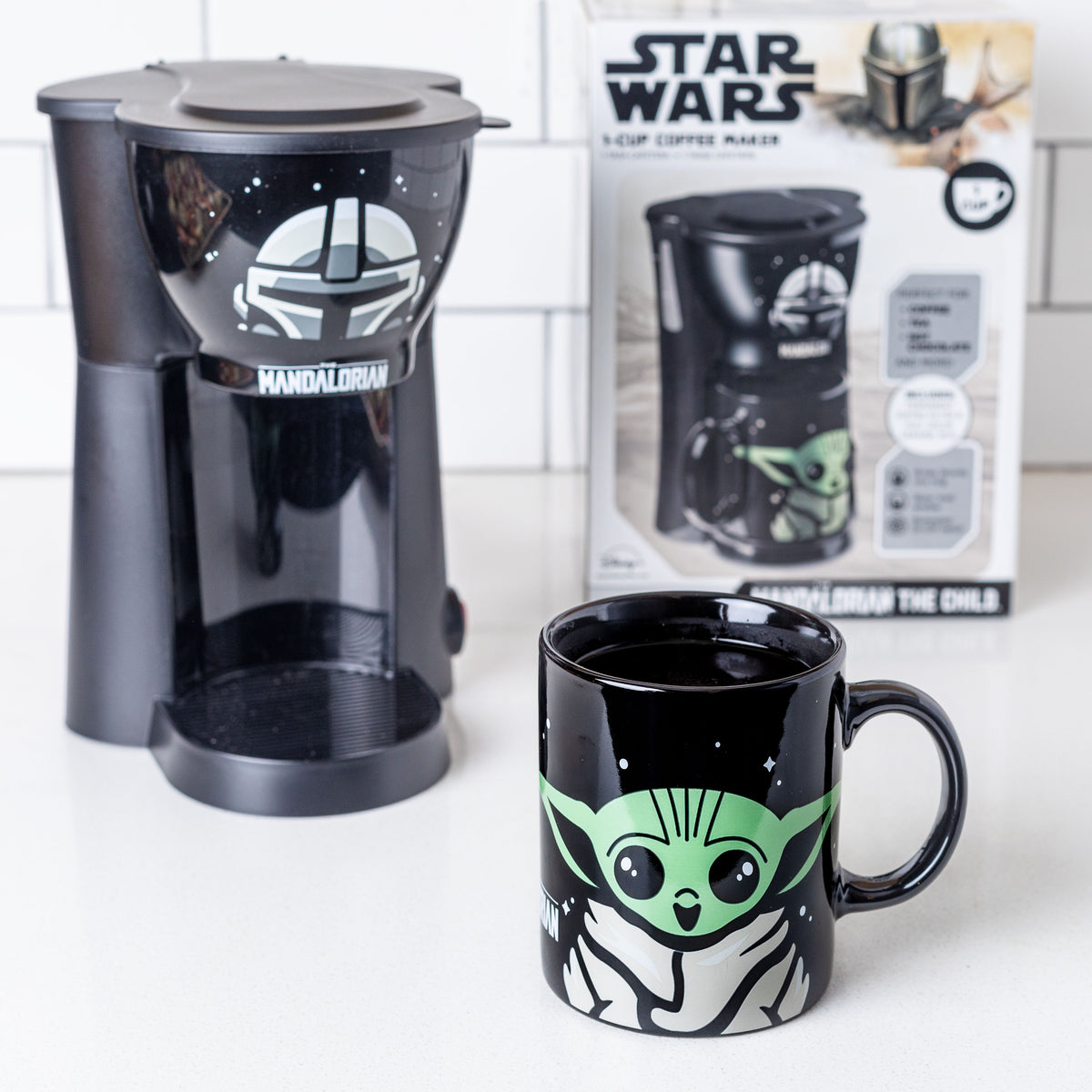 Star Wars The Mandolorian Inline Single Cup Coffee Maker with Mug