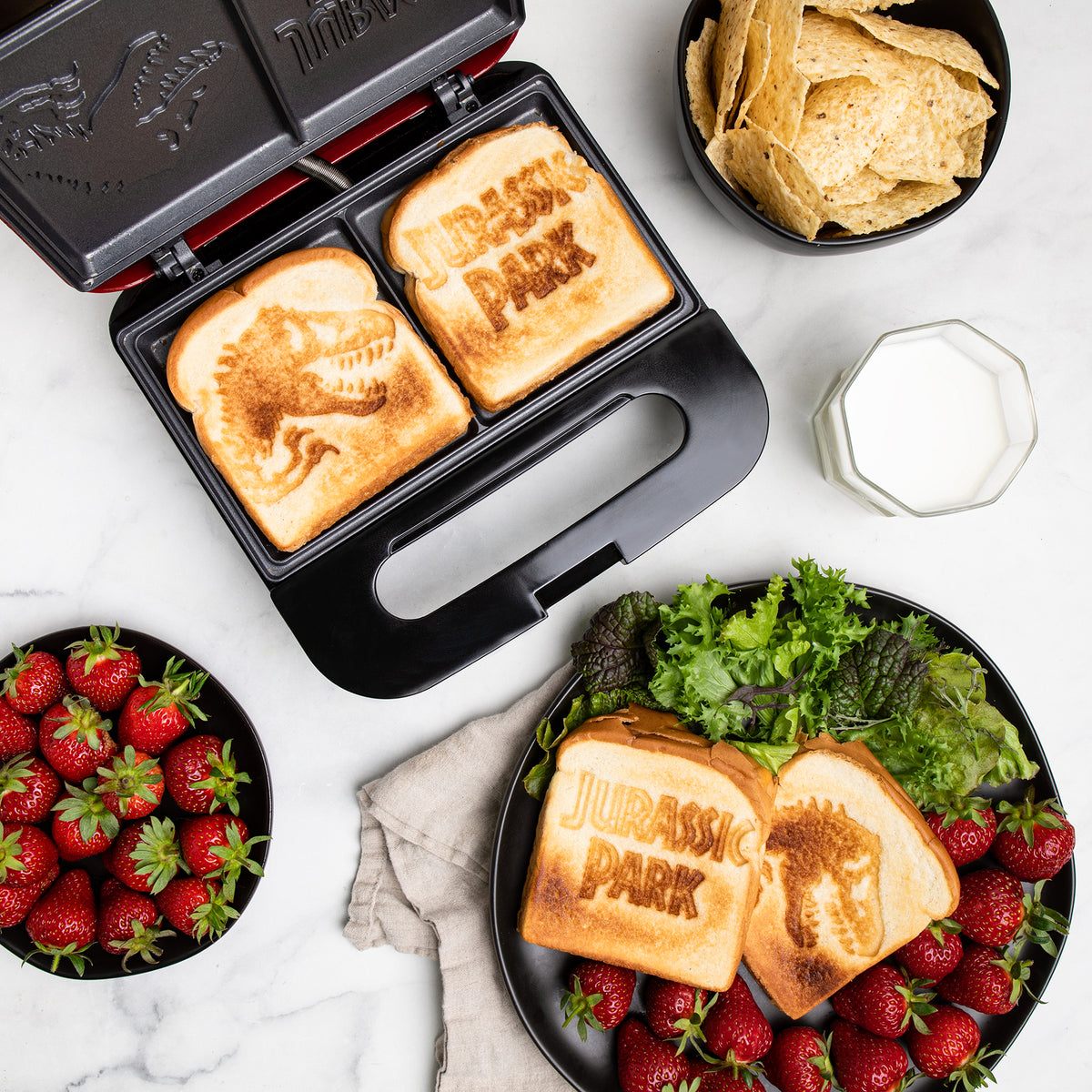 Star Wars The Mandalorian Grilled Cheese Maker - Uncanny Brands