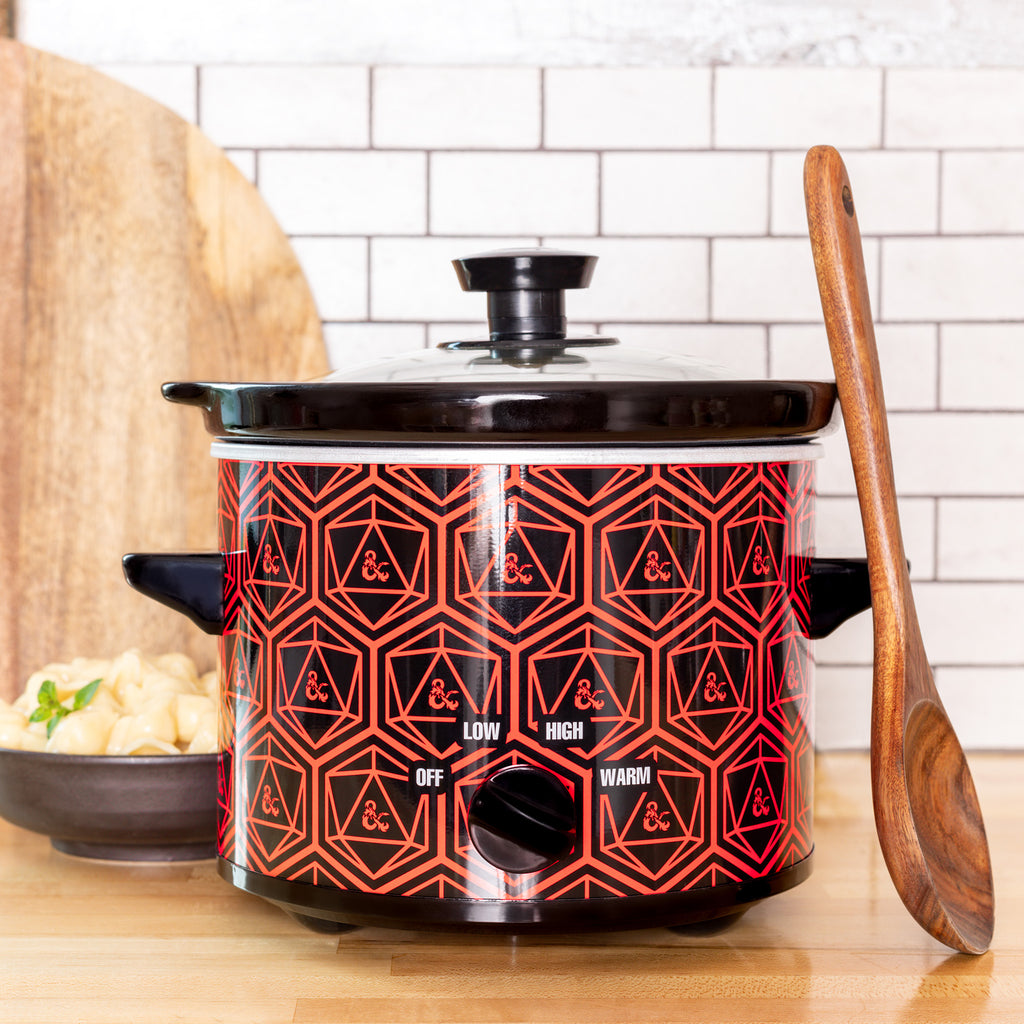 Dungeons & Dragons 2 Quart Slow Cooker - Entertainment Earth