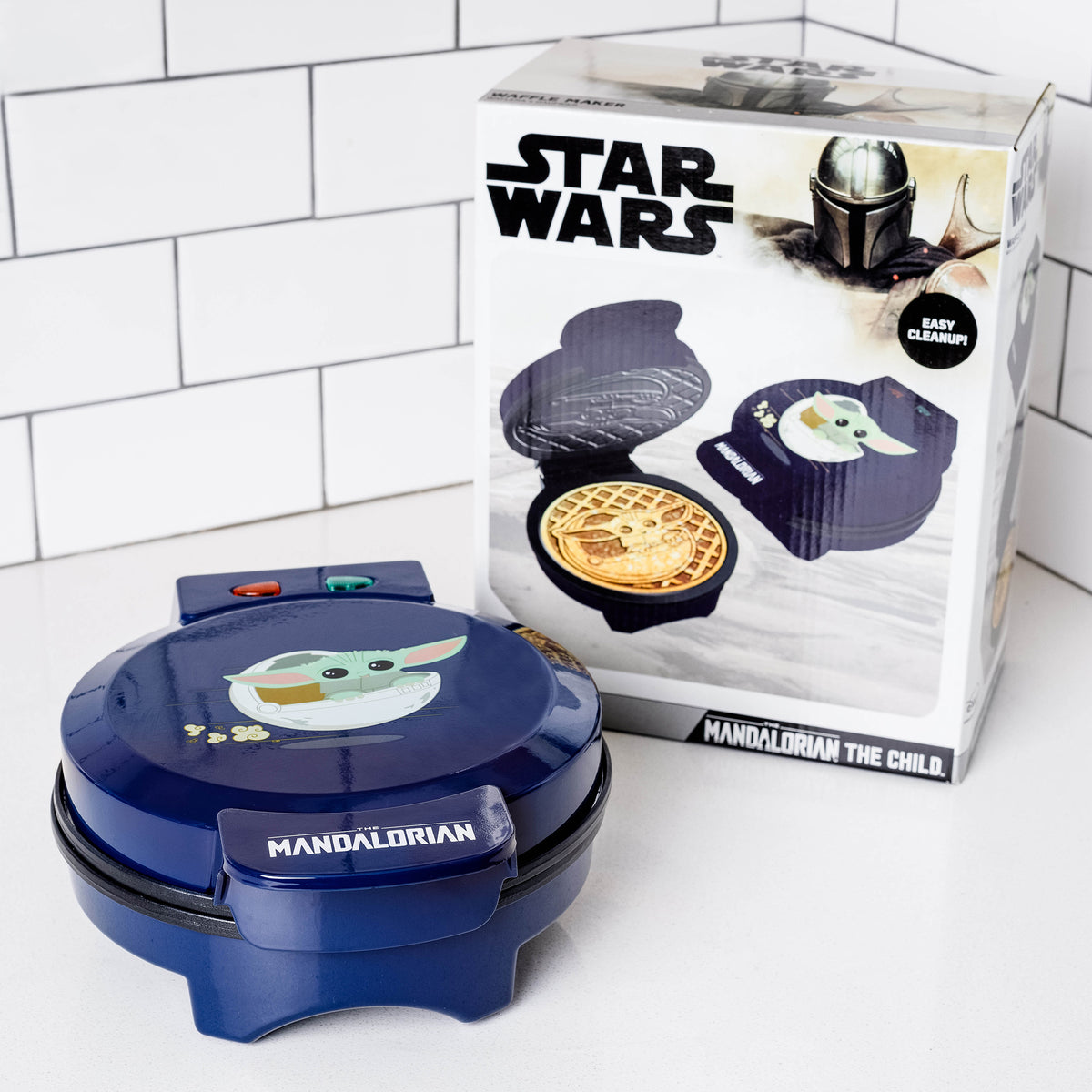 Uncanny Brands Star Wars The Mandalorian Popcorn Maker - Baby Yoda