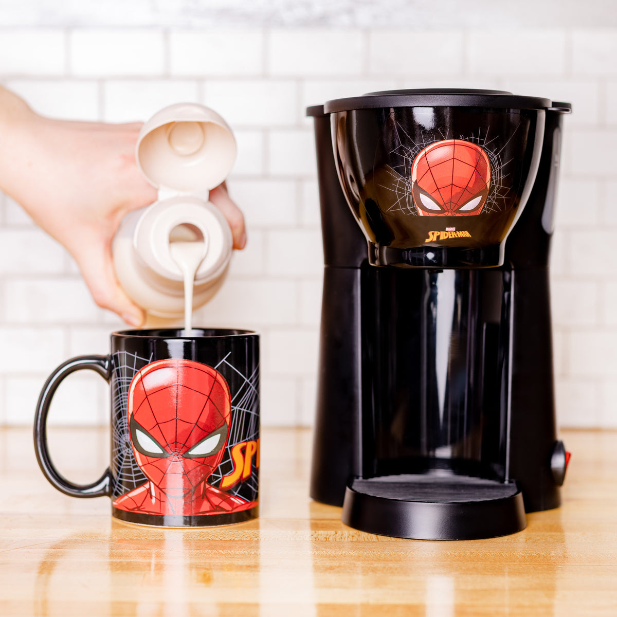 Marvel Spider-Man Coffee Maker Set