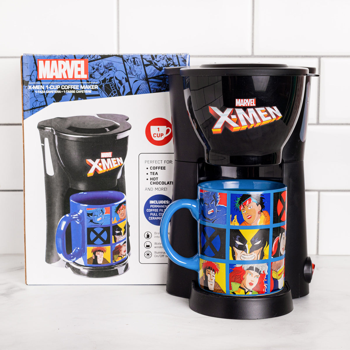 Uncanny Brands Star Wars Mandalorian Single Cup Coffee Maker with Mug